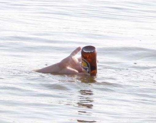 Nyakunkon a kánikula