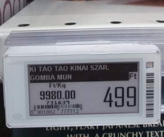 Eközben a madaras Teszkóban