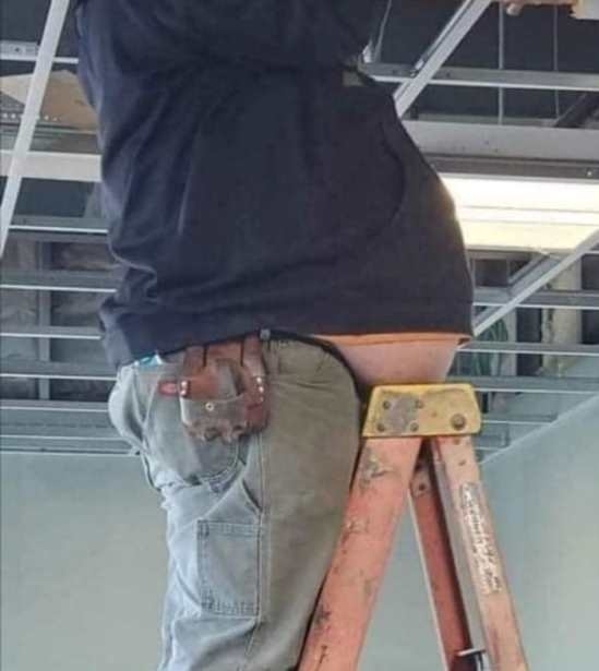 Kiderült, hogy miért van a tetején az a kis polc