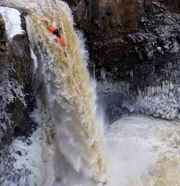 Szeret veszélyesen élni