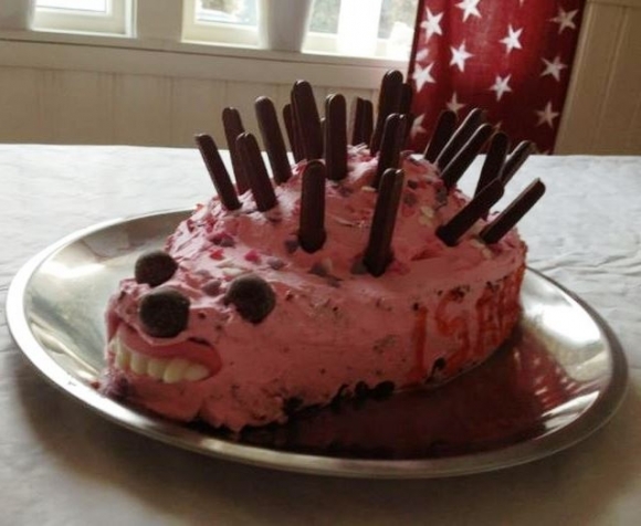 Kissé bizarra sikerült az ünnepi torta