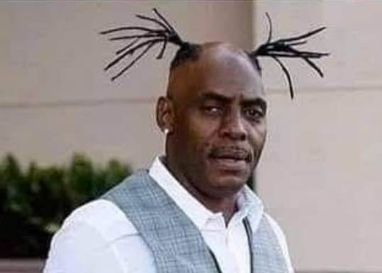 Amikor leborotválod a golyszikat, de pár szőrszál kimarad