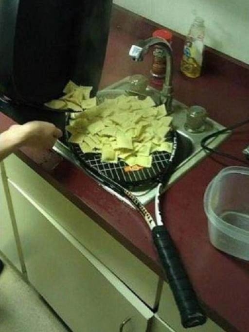 Ma töltött raviolit készítek ebédre