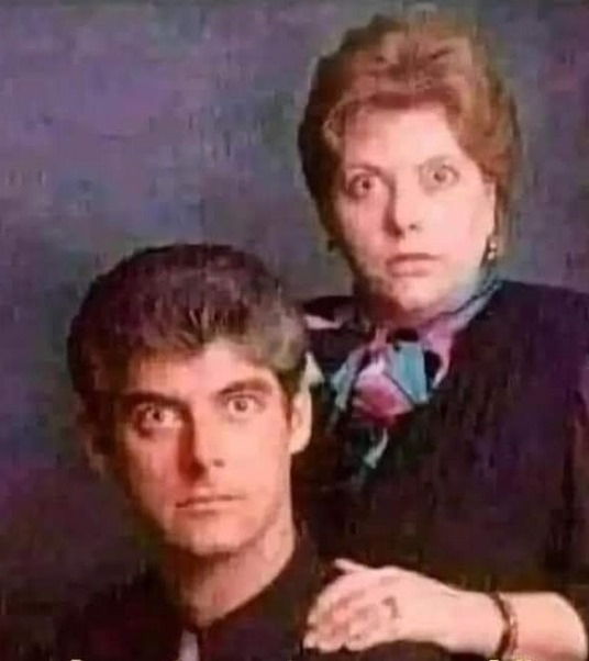 Amikor a fotós kismadarat ígért repülni, de helyette előkapja a farkát