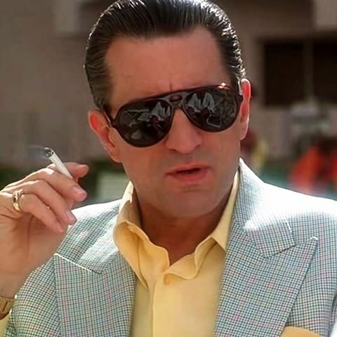 Akit kedvelek az tud róla