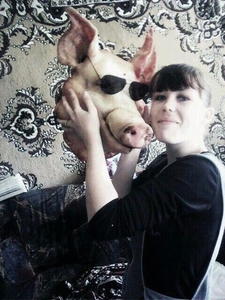 Pózolj disznófejjel