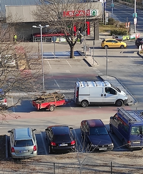 Parkolj okosan rovatunk ma Szentendréről jelentkezik