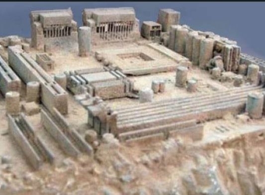 Ez a régi, koszos alaplap ugyanúgy néz ki, mint az ókori Athén