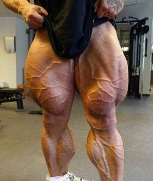 Ő ma csak lábazott