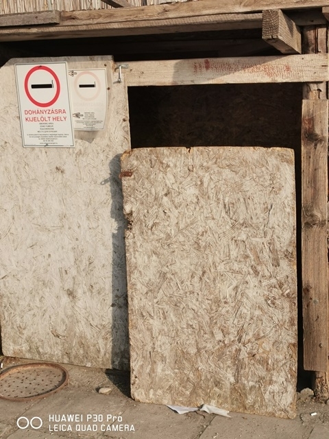 Dohányzásra kijelölt hely!