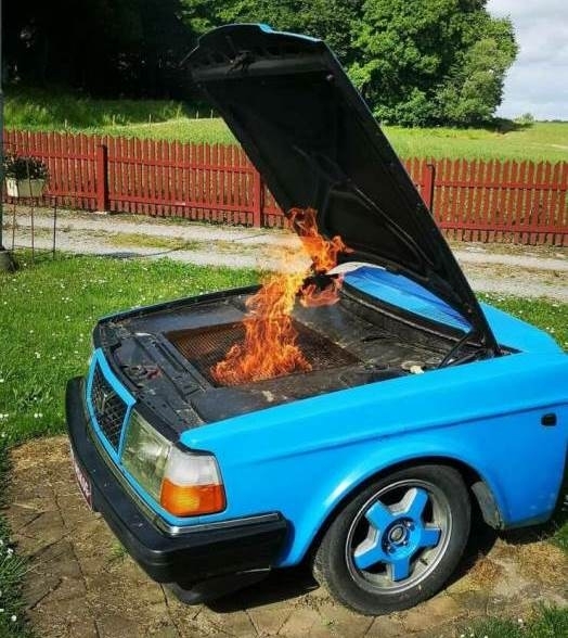 Ezerrel dübörög a grill szezon