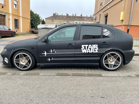 Eközben Várpalotán