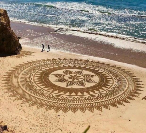 Valaki nagyon ráért