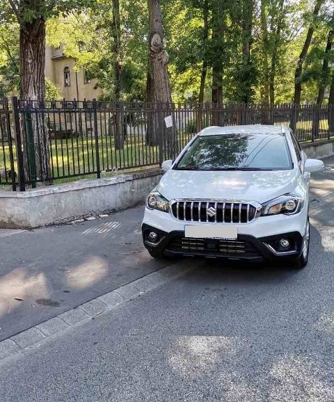 Parasztparkoló rovatunk mai nyertese