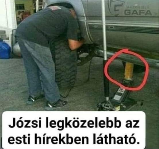 Ő itt Józsi