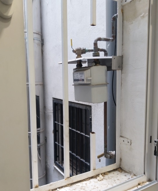 - Főnök, van egy kis gond