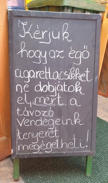 A kocsma üzemeltető kérése