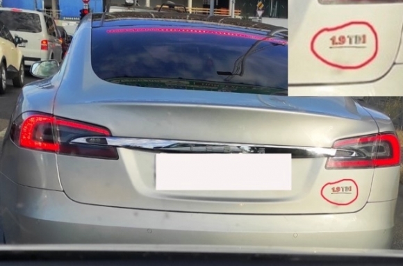 Egyes Tesla tulajok nagyon poénos arcok