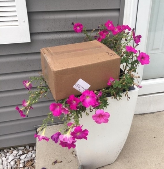 A futárok közt is akadnak trógerek 🙁