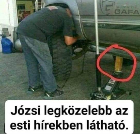 Ő itt Józsi