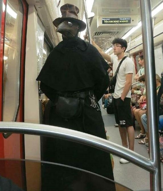 Eközben reggel a metrón