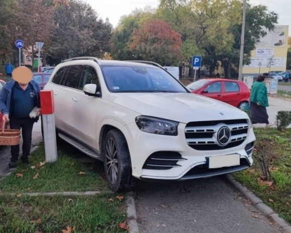 Parasztparkoló rovatunk ma Törökszentmiklósról jelentkezik