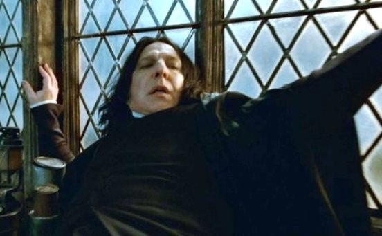 A rémület mikor hozzámérnek