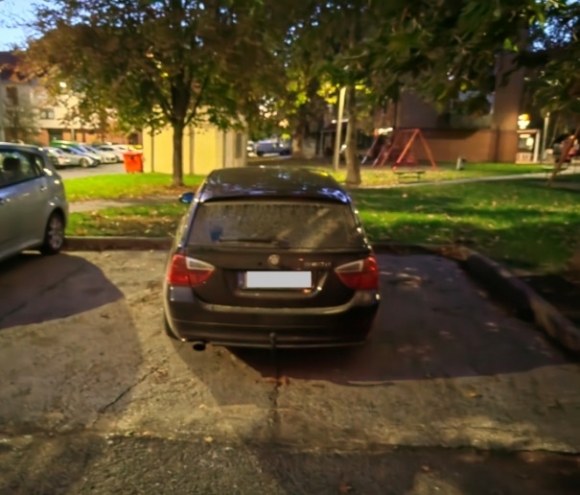 Parasztparkoló rovatunk ma Dombóvárról jelentkezik