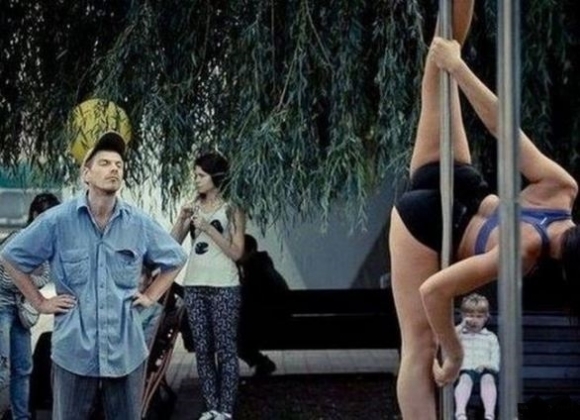 Komoly szakértő szemek figyelik az előadást 🙂