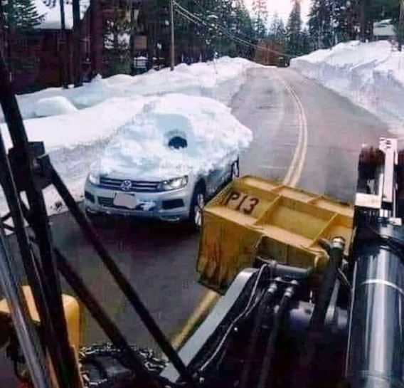 Nőgyógyász a volán mögött