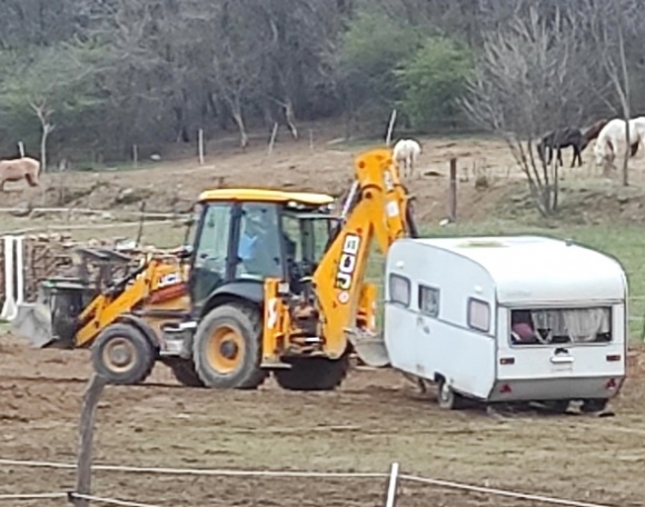 Mikor a munkagépes a cégessel megy nyaralni a Pilisbe