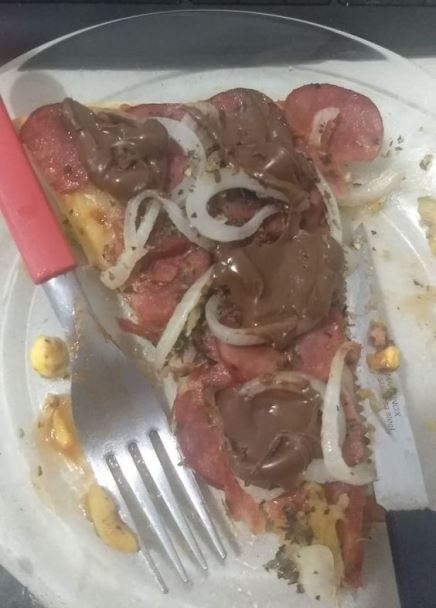 Ma nutellás pizza volt reggelire 😮