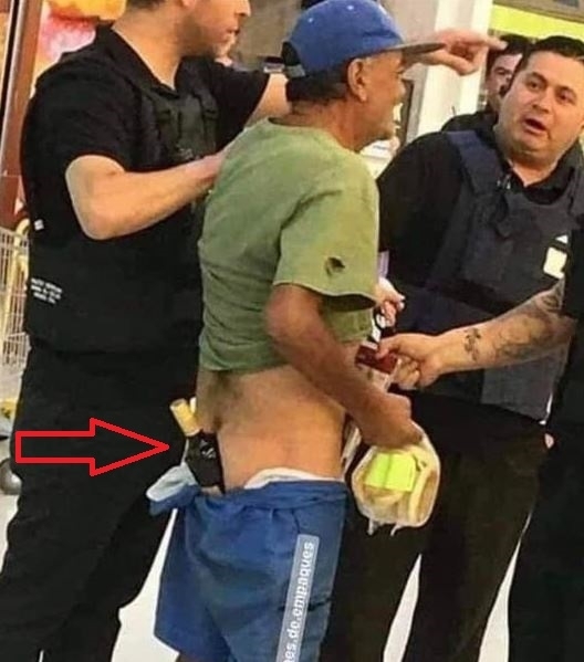 Lebukott a bolti szarka