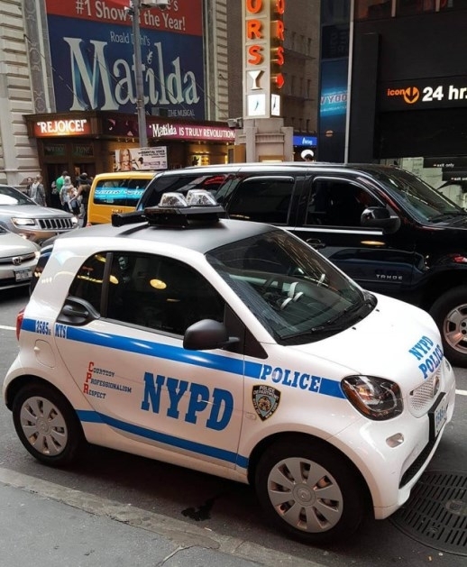 Eközben New Yorkban