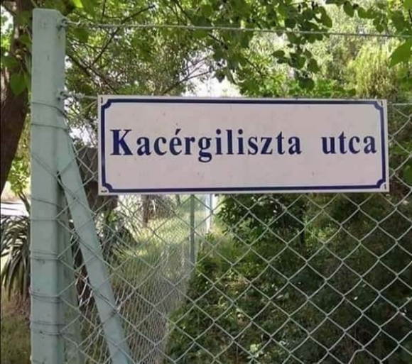 Eközben a Pest megyei Csömörön