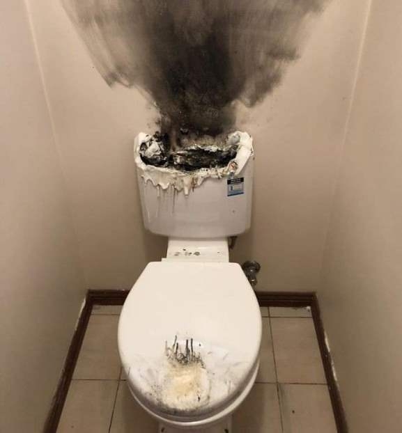 Így rakd le az égő cigid a tartályra!