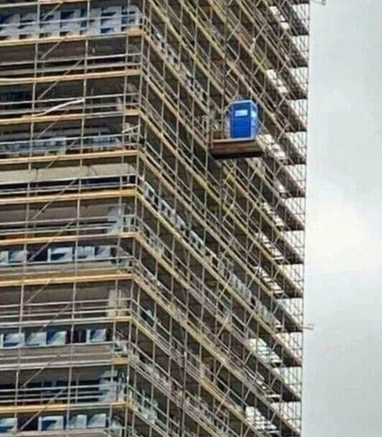 Drága a munkaidő, nem lehet a budin sokáig trónolni