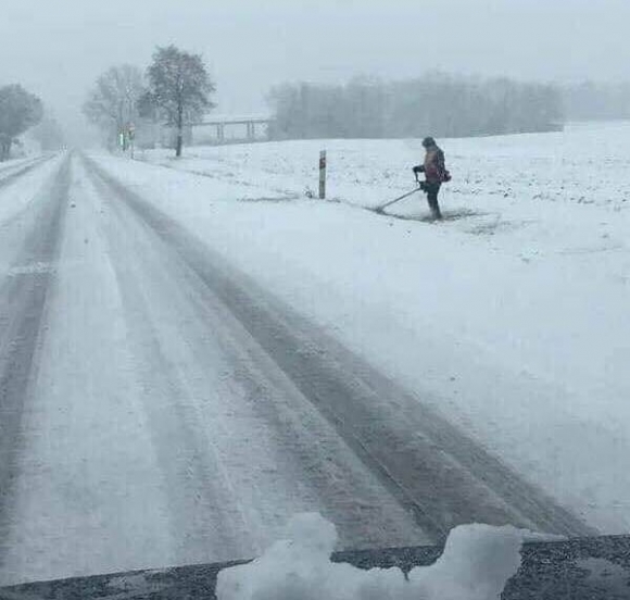 Ezt történik, amikor a butaság szorgalommal párosul 🙂