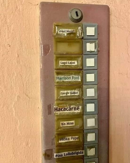 Megnéznék egy lakógyűlést