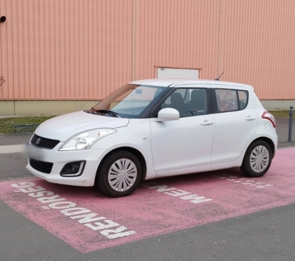 Dunakeszi, Auchan parkoló