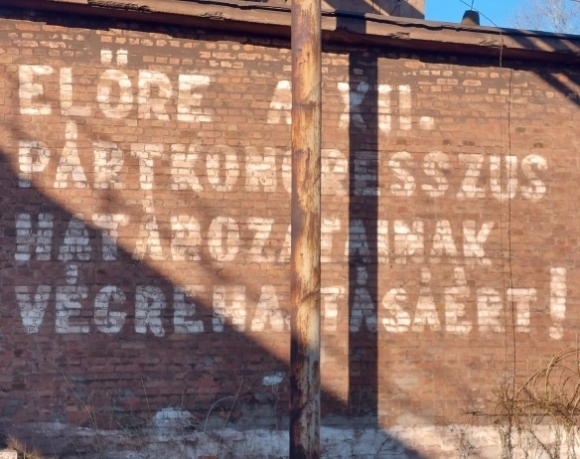 Velünk élő történelem 