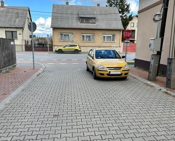 Parasztparkoló rovatunk a Komárom-Esztergom megyei Nyergesújfaluból jelentkezik