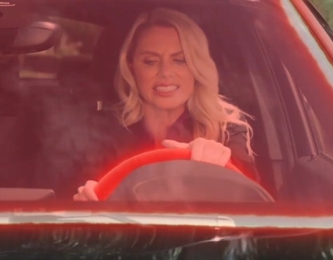 Ezt teszi a forró napsütés autód belsejében (x)