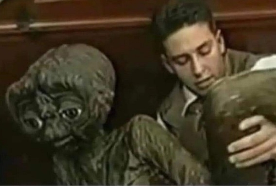 Mikor a csaj egyáltalán nem úgy néz ki, mint a fotón,  de végül is 4 órát utaztál érte