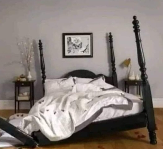 Amikor az új csajod egy hónapig húzza az agyad, aztán végre felmegy hozzád