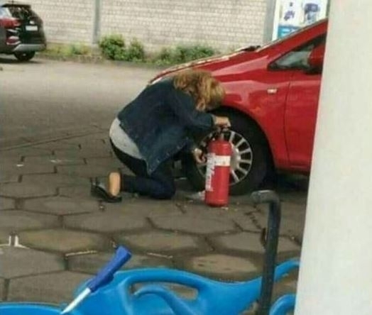 Igazából sietnem kellene, de most kezd érdekes lenni 🙂