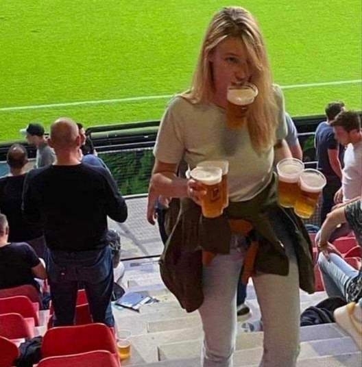 Egy igazi feleségnek való nő