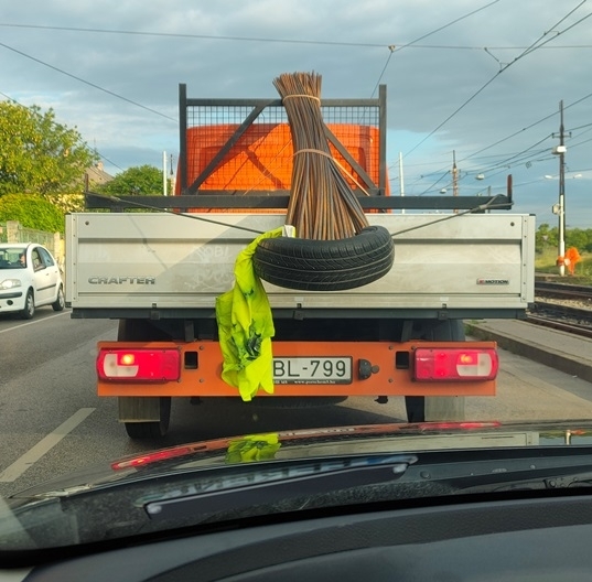 Tegnap a Jászberényi úton járt a szállító