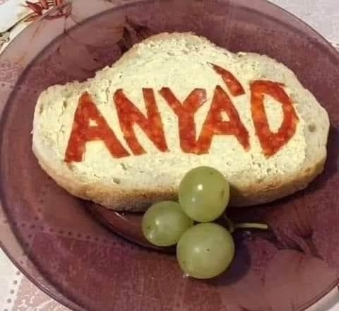 Amikor haragszik rád, de azért még csinál neked reggelit