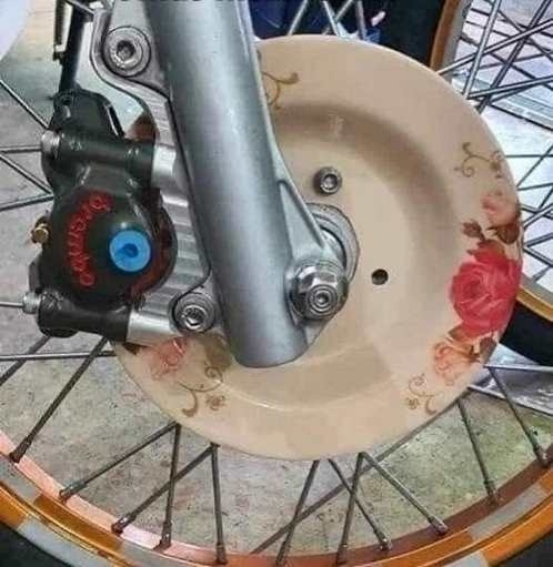 Kerámiafék - Pályára szuper, utcára zajos luxus